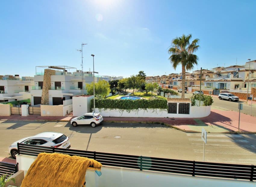 3 camera da letto Villa in vendita in Villamartin con piscina - 405.000 € (Rif: 8861677)