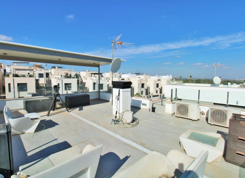 3 camera da letto Villa in vendita in Villamartin con piscina - 405.000 € (Rif: 8861677)