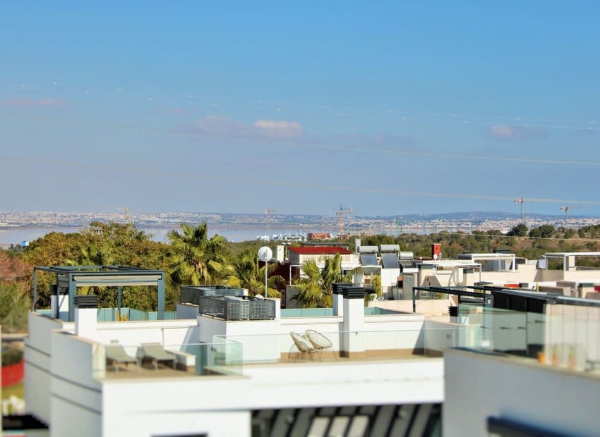 3 camera da letto Villa in vendita in Villamartin con piscina - 405.000 € (Rif: 8861677)