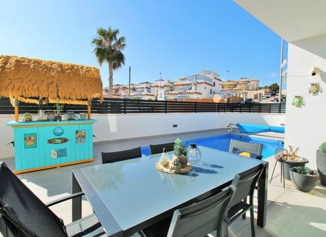 3 camera da letto Villa in vendita in Villamartin, Orihuela con piscina - 405.000 € (Rif: 8861677)