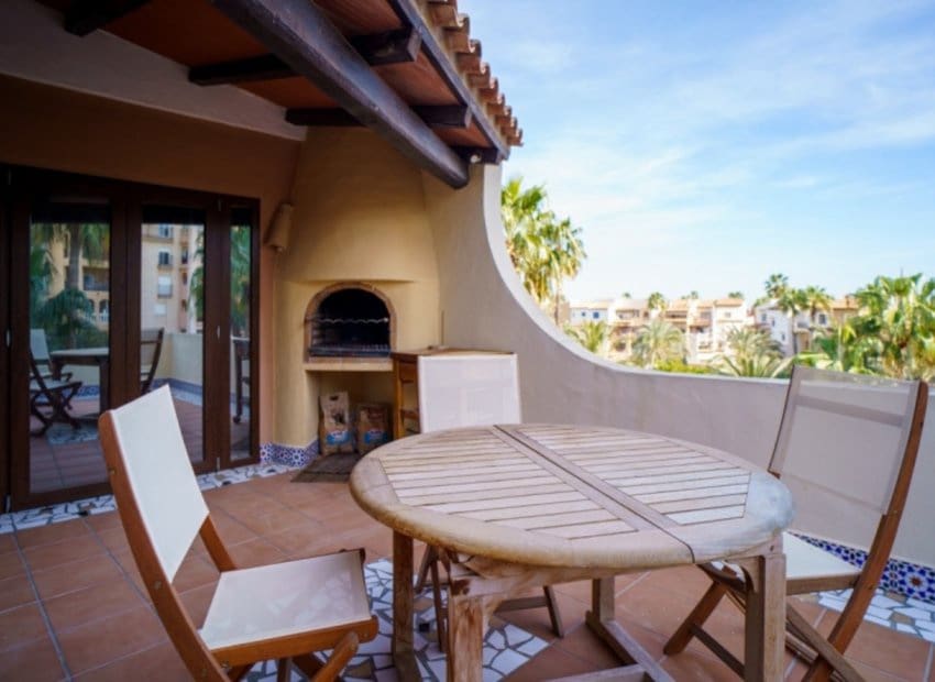 3 soverom Penthouse til salgs i Torrevieja med svømmebasseng - € 320 000 (Ref: 8861680)