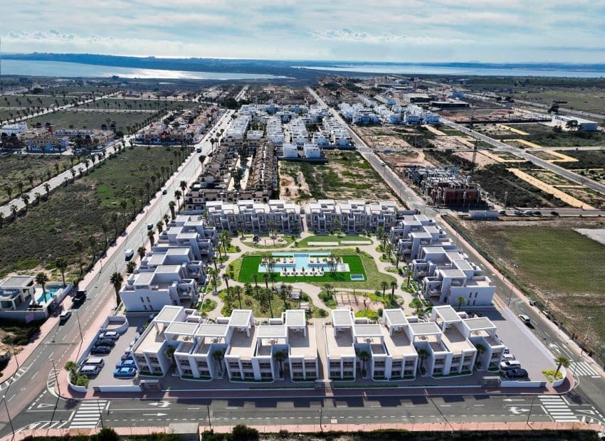 3 slaapkamer Appartement te koop in Ciudad Quesada met zwembad - € 334.000 (Ref: 8893821)