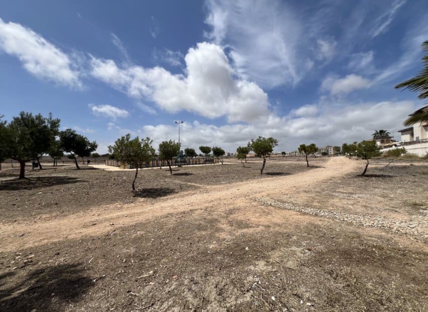 4 soverom Villa til salgs i La Zenia med svømmebasseng - € 399 000 (Ref: 8904605)