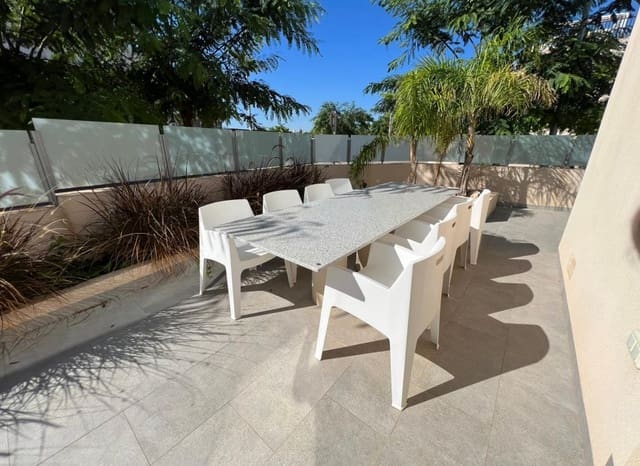 3 bedroom Villa for sale in Mil Palmeras, Orihuela with pool - € 535,000 (Ref: 8904607)