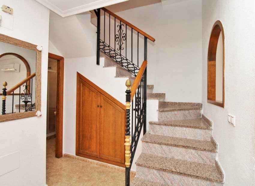 3 soverom Hus til salgs i Villamartin med svømmebasseng - € 164 900 (Ref: 8904617)