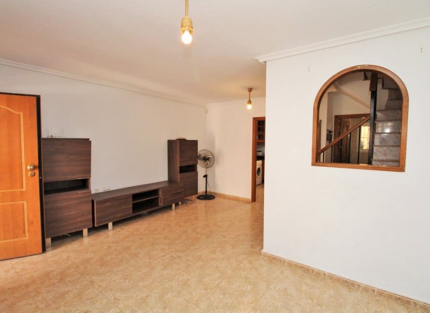 3 soverom Hus til salgs i Villamartin med svømmebasseng - € 164 900 (Ref: 8904617)