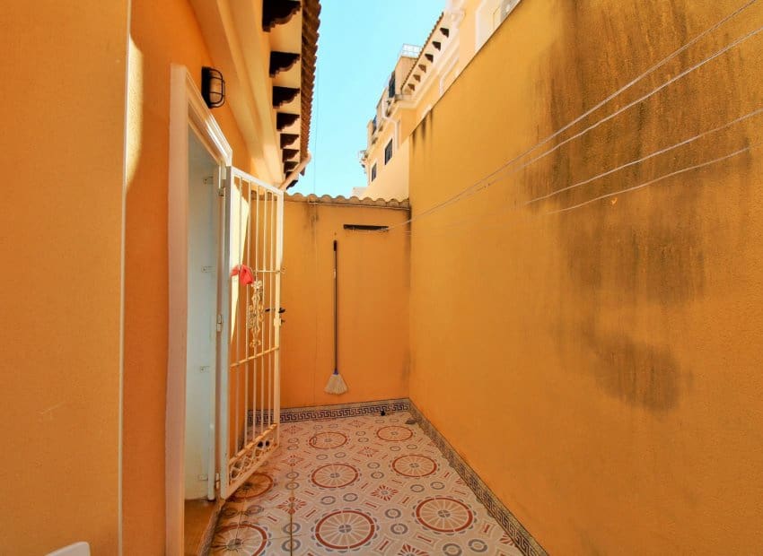 3 soverom Hus til salgs i Villamartin med svømmebasseng - € 164 900 (Ref: 8904617)