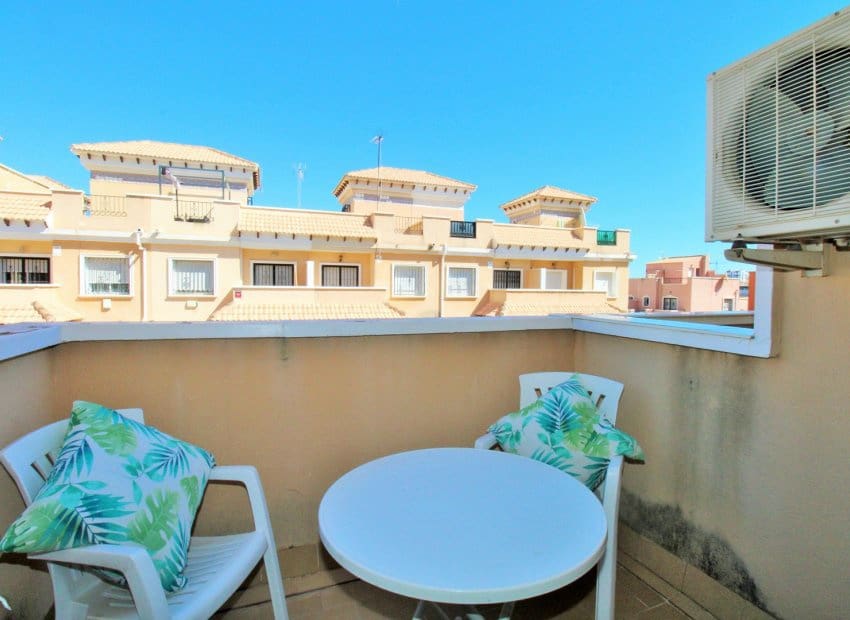 3 soverom Hus til salgs i Villamartin med svømmebasseng - € 164 900 (Ref: 8904617)