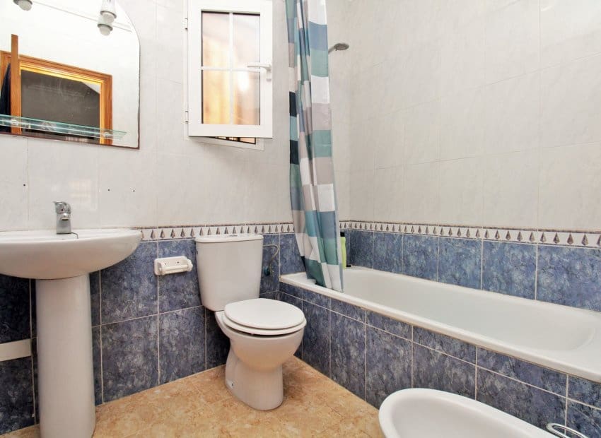 3 soverom Hus til salgs i Villamartin med svømmebasseng - € 164 900 (Ref: 8904617)