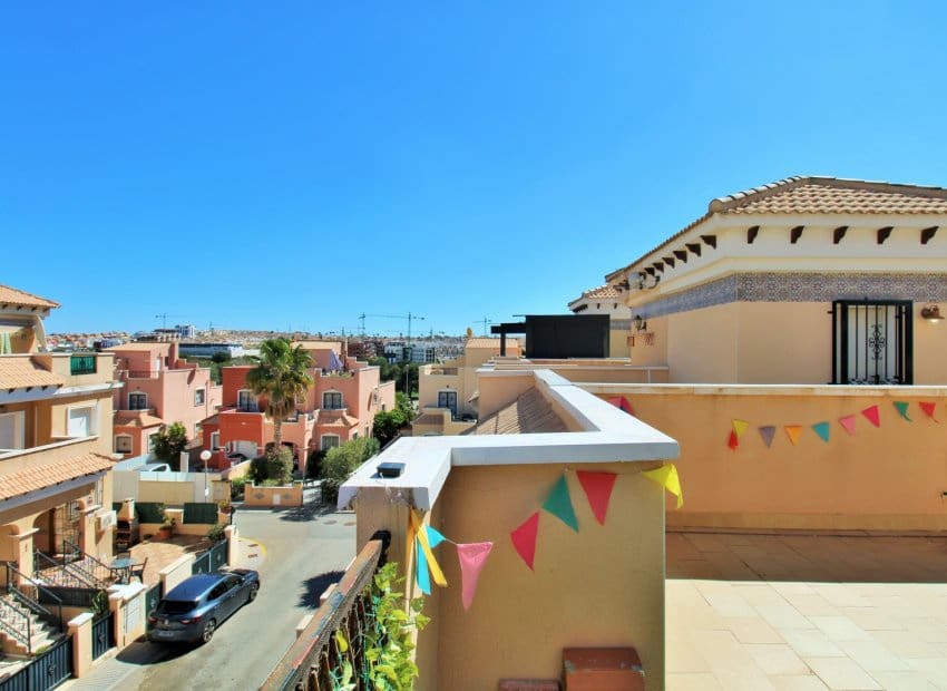 3 soverom Hus til salgs i Villamartin med svømmebasseng - € 164 900 (Ref: 8904617)