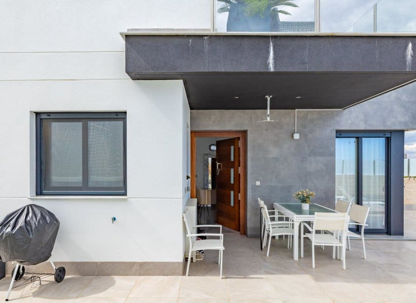 3 chambre Villa/Maison à vendre à Los Balcones avec piscine - 670 000 € (Ref: 8904619)