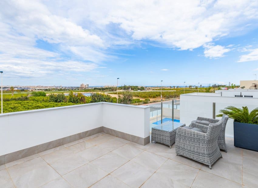 3 chambre Villa/Maison à vendre à Los Balcones avec piscine - 670 000 € (Ref: 8904619)