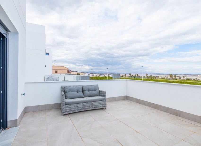 3 chambre Villa/Maison à vendre à Los Balcones avec piscine - 670 000 € (Ref: 8904619)