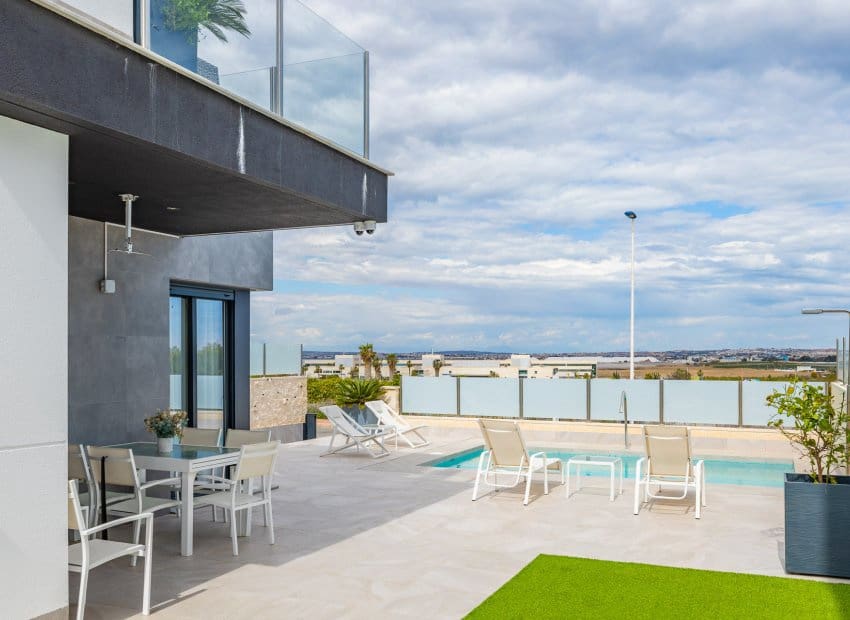 3 chambre Villa/Maison à vendre à Los Balcones avec piscine - 670 000 € (Ref: 8904619)