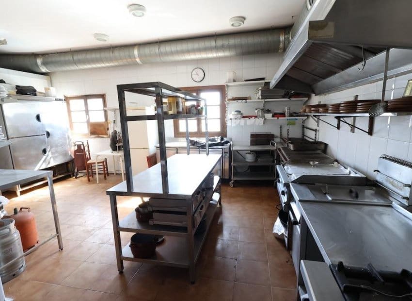 4 soveværelse Restaurant/Bar til salg i La Zenia - € 750.000 (Ref: 8909619)