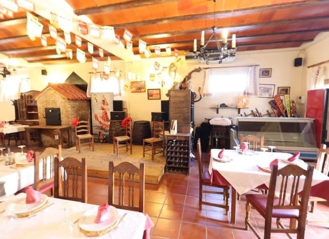 4 chambre Restaurant/Bar à vendre à La Zenia, Orihuela - 750 000 € (Ref: 8909619)