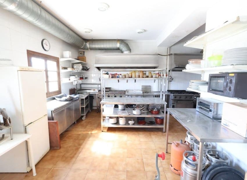 4 soveværelse Restaurant/Bar til salg i La Zenia - € 750.000 (Ref: 8909619)