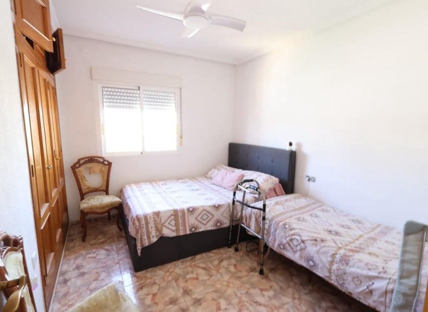 4 soveværelse Restaurant/Bar til salg i La Zenia - € 750.000 (Ref: 8909619)