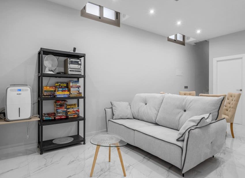 4 chambre Villa/Maison à vendre à Villamartin avec piscine - 449 000 € (Ref: 8913603)