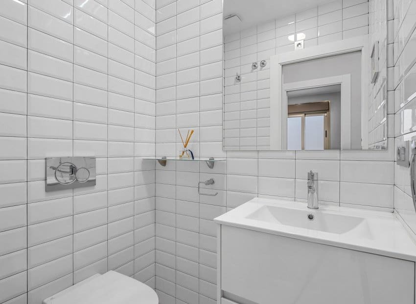 4 chambre Villa/Maison à vendre à Villamartin avec piscine - 449 000 € (Ref: 8913603)