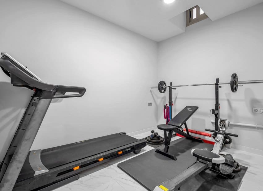 4 chambre Villa/Maison à vendre à Villamartin avec piscine - 449 000 € (Ref: 8913603)