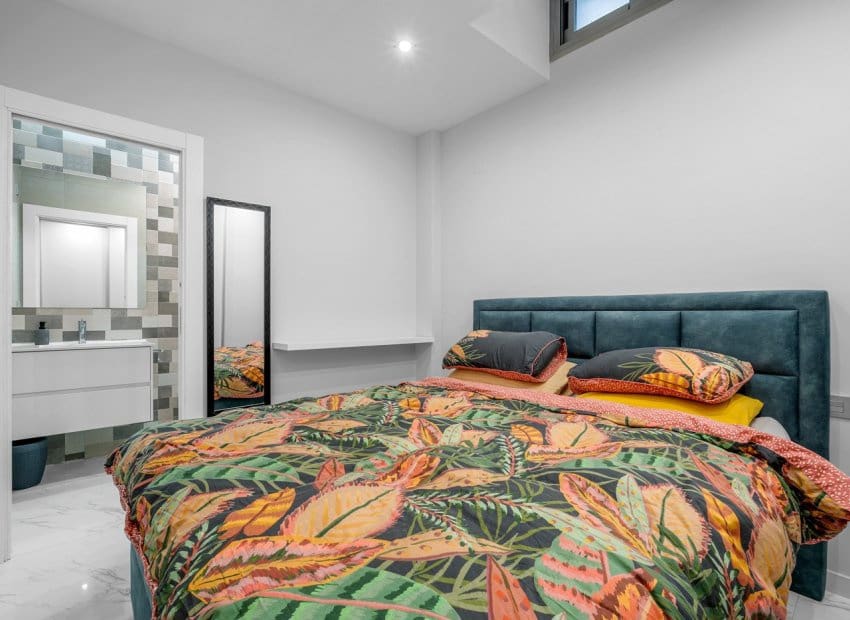 4 chambre Villa/Maison à vendre à Villamartin avec piscine - 449 000 € (Ref: 8913603)