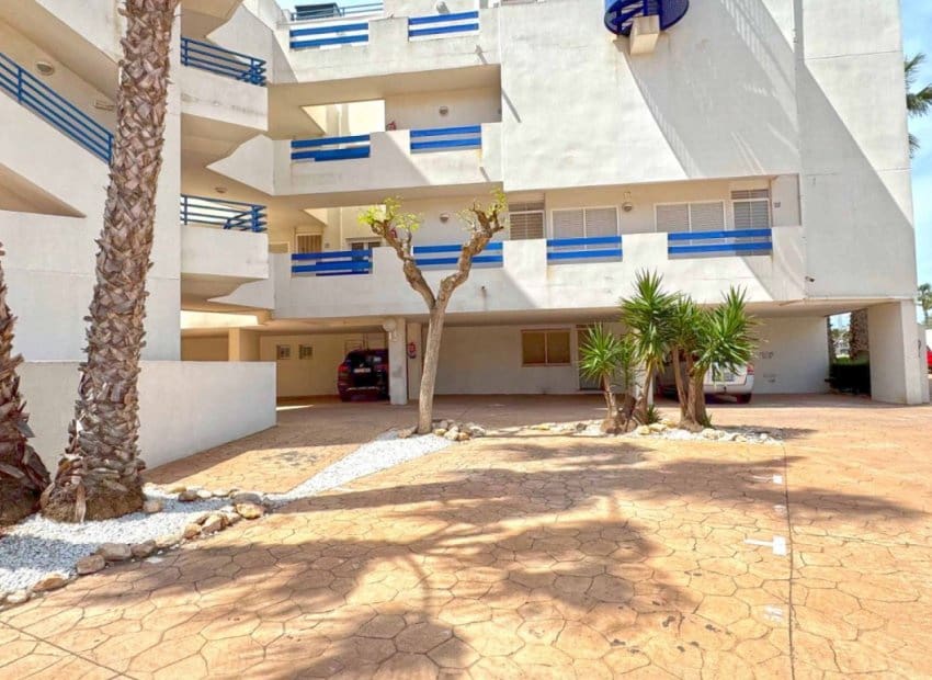 2 slaapkamer Appartement te koop in Orihuela Costa met zwembad - € 182.000 (Ref: 8939209)