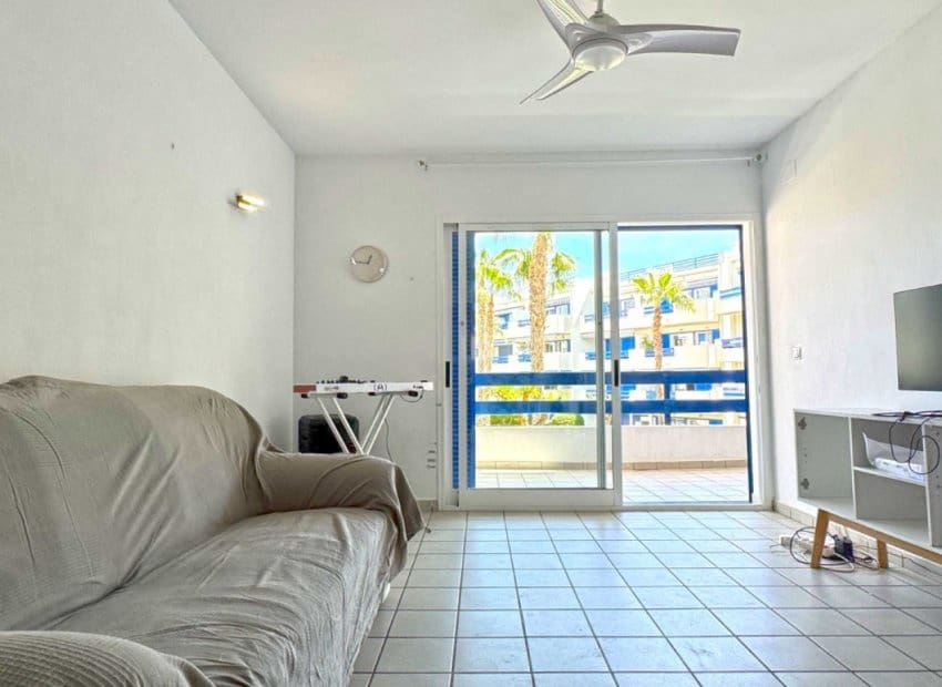 2 slaapkamer Appartement te koop in Orihuela Costa met zwembad - € 182.000 (Ref: 8939209)