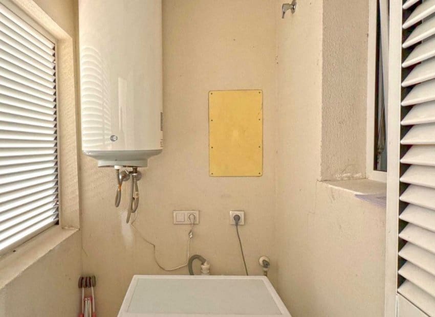 2 slaapkamer Appartement te koop in Orihuela Costa met zwembad - € 182.000 (Ref: 8939209)