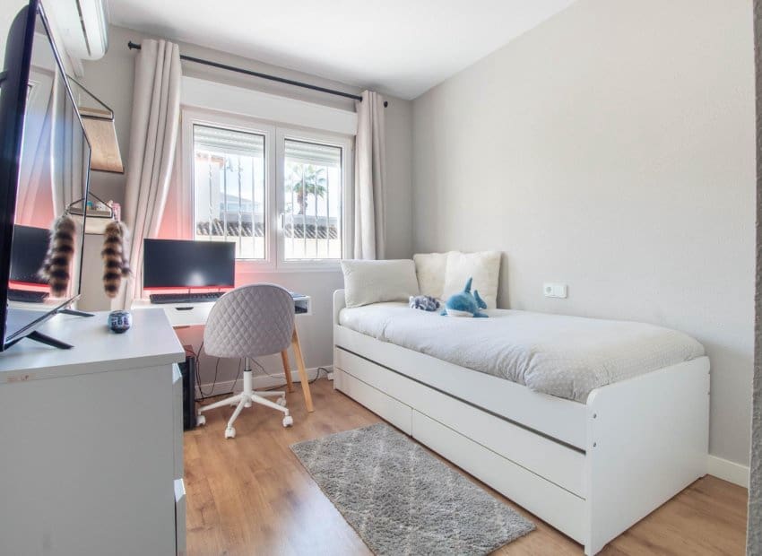 3 sypialnia Willa na sprzedaż w San Miguel de Salinas z basenem - 425 000 € (Ref: 8941765)