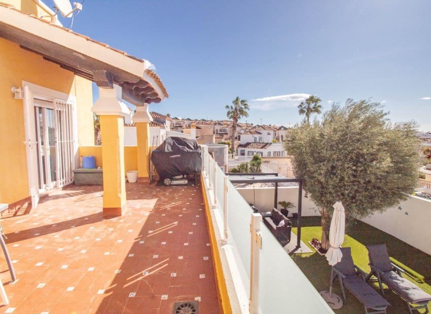 3 sypialnia Willa na sprzedaż w San Miguel de Salinas z basenem - 425 000 € (Ref: 8941765)