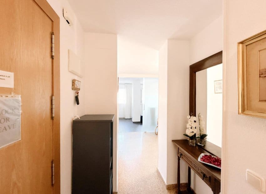 3 bedroom Beach Apartment for sale in Torrevieja - € 250,000 (Ref: 8947418)