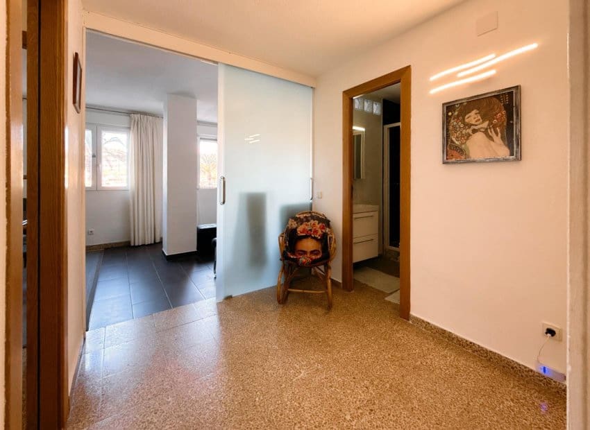 3 bedroom Beach Apartment for sale in Torrevieja - € 250,000 (Ref: 8947418)