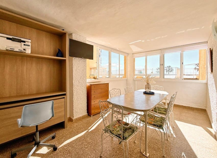 3 bedroom Beach Apartment for sale in Torrevieja - € 250,000 (Ref: 8947418)
