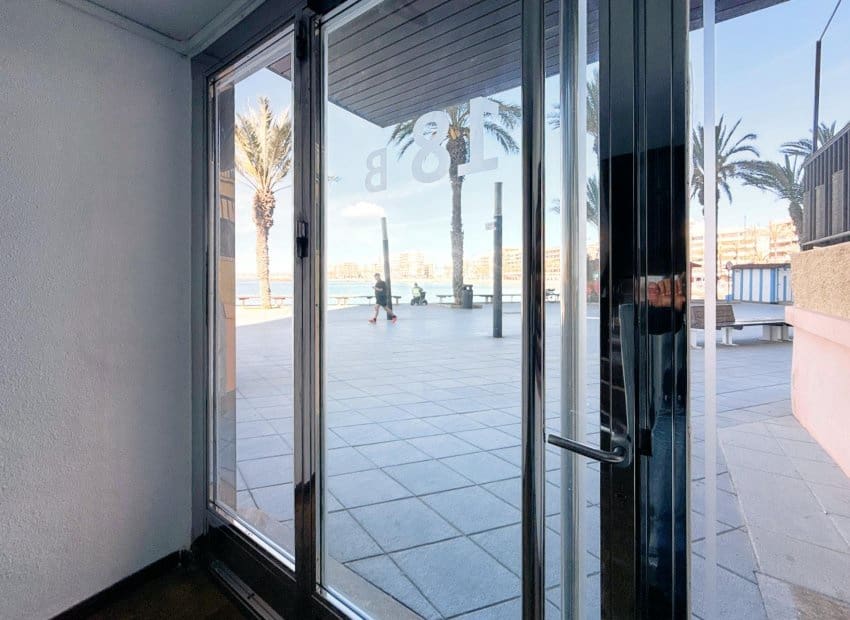 3 bedroom Beach Apartment for sale in Torrevieja - € 250,000 (Ref: 8947418)