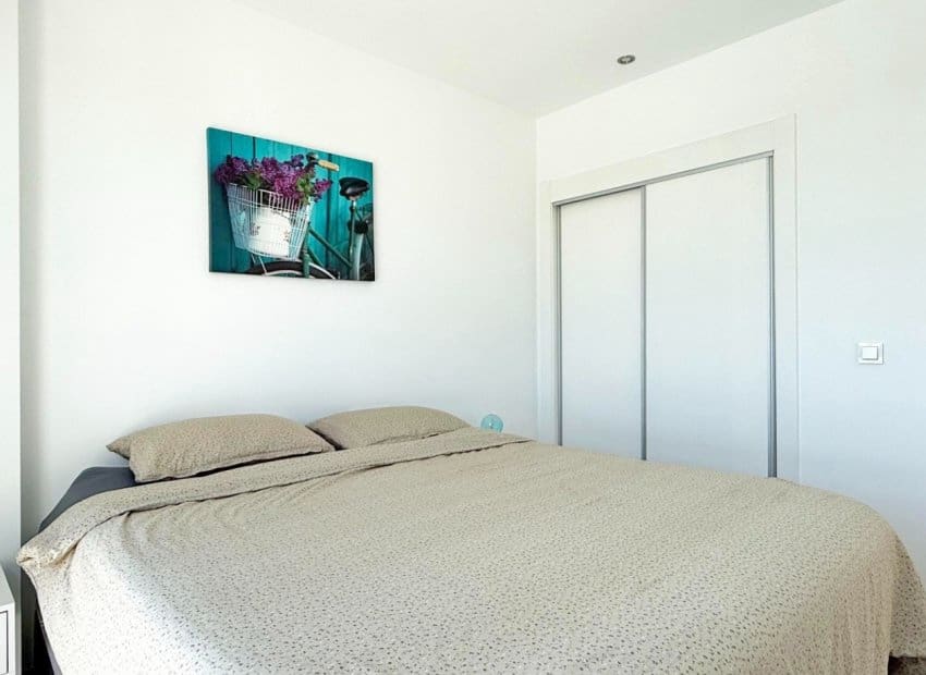 4 Zimmer Villa zu verkaufen in Villamartin mit Pool - 569.000 € (Ref: 8953095)