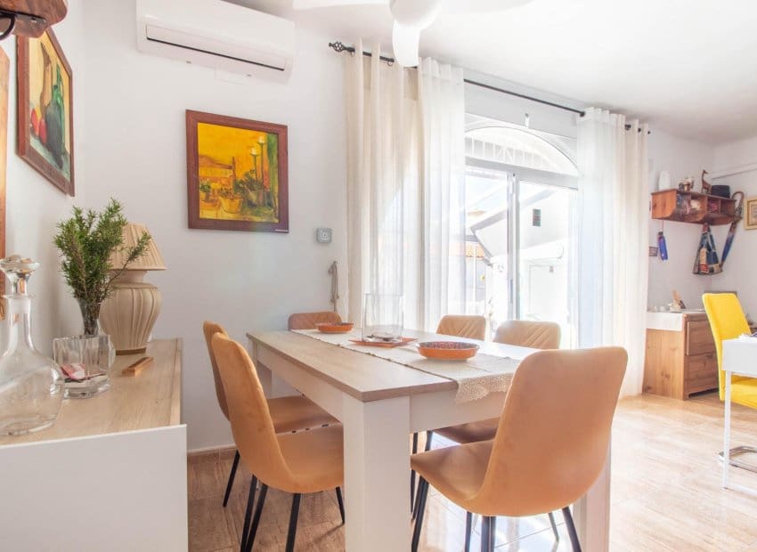 2 soveværelse Bungalow til salg i El Chaparral - € 149.000 (Ref: 8960643)