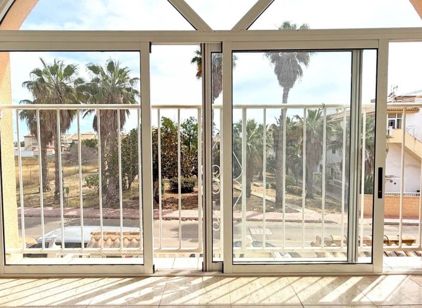 3 bedroom Townhouse for sale in Orihuela Costa with pool - € 199,000 (Ref: 8971507)