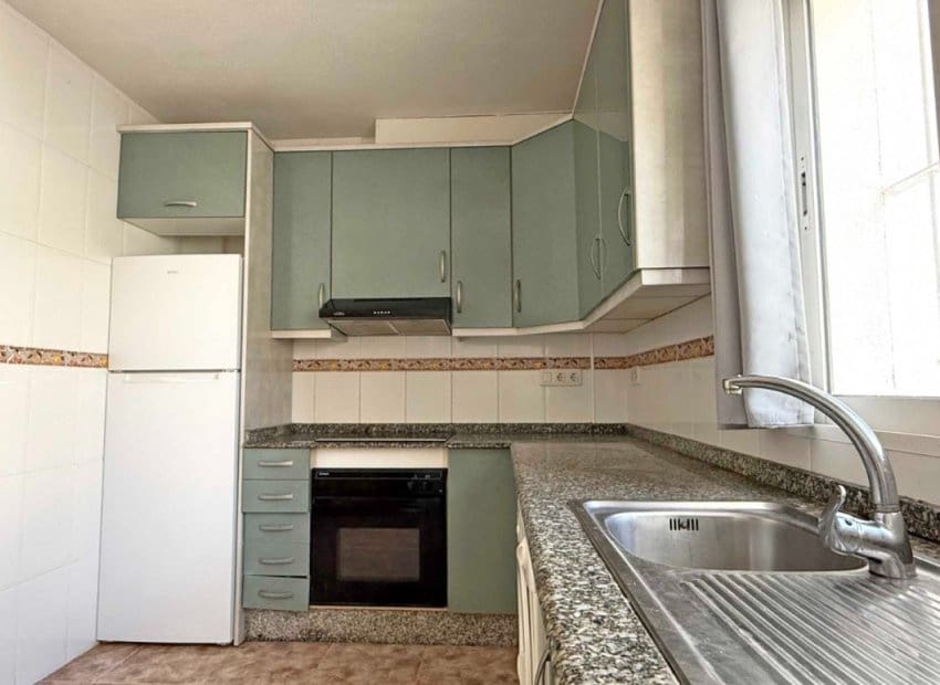 3 soveværelse Semi-Rækkehus til salg i Orihuela Costa med swimmingpool - € 189.000 (Ref: 8973282)