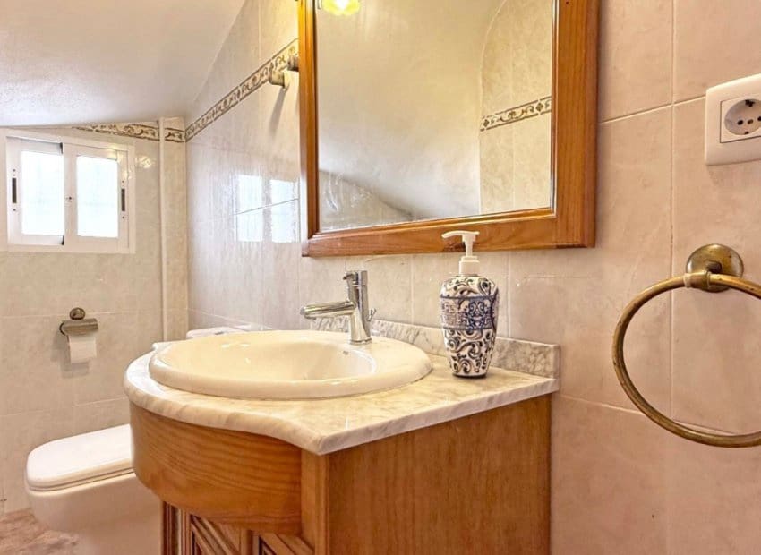 3 soveværelse Semi-Rækkehus til salg i Orihuela Costa med swimmingpool - € 189.000 (Ref: 8973282)