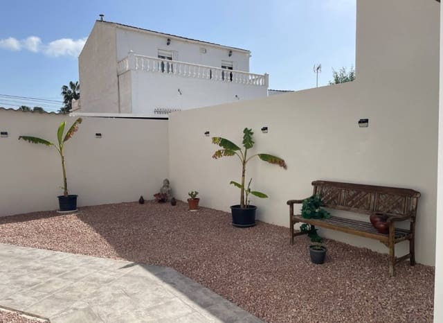 3 soverom Villa til salgs i San Luis, Torrevieja med svømmebasseng - € 370 000 (Ref: 8973283)