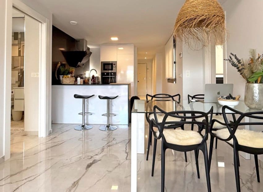 2 soveværelse Lejlighed til salg i Orihuela Costa med swimmingpool - € 239.000 (Ref: 8977410)