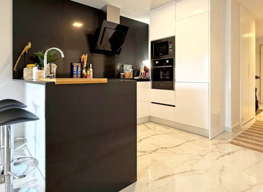 2 soveværelse Lejlighed til salg i Orihuela Costa med swimmingpool - € 239.000 (Ref: 8977410)