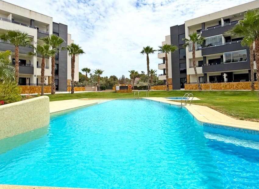 2 soveværelse Lejlighed til salg i Orihuela Costa med swimmingpool - € 239.000 (Ref: 8977410)
