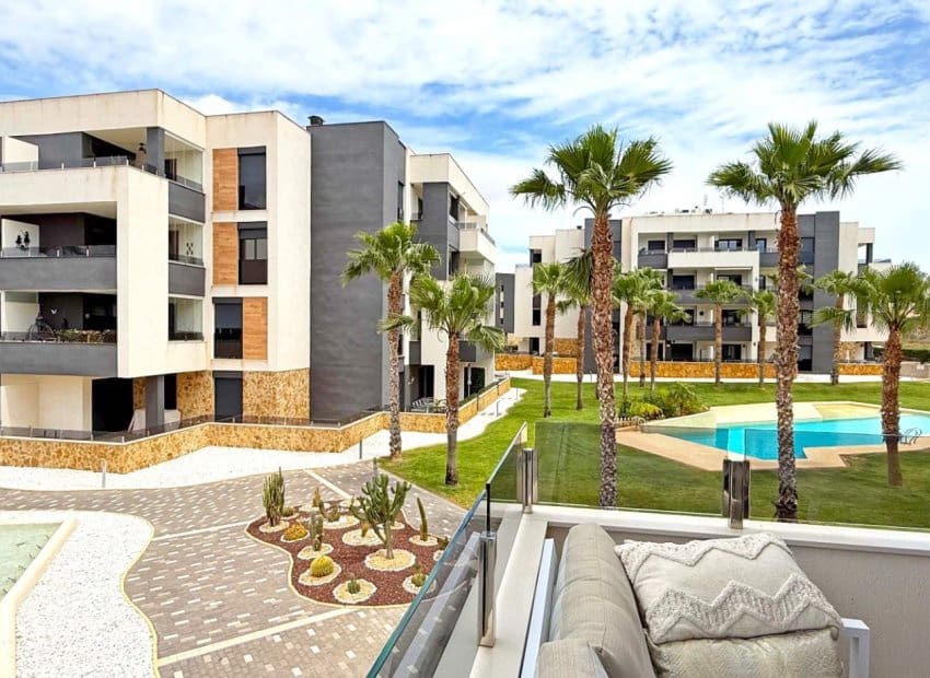 2 soveværelse Lejlighed til salg i Orihuela Costa med swimmingpool - € 239.000 (Ref: 8977410)