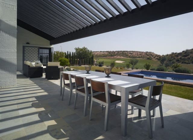 2 soveværelse Villa til salg i La Peraleja Golf Resort, Murcia by med swimmingpool - € 300.000 (Ref: 8983025)
