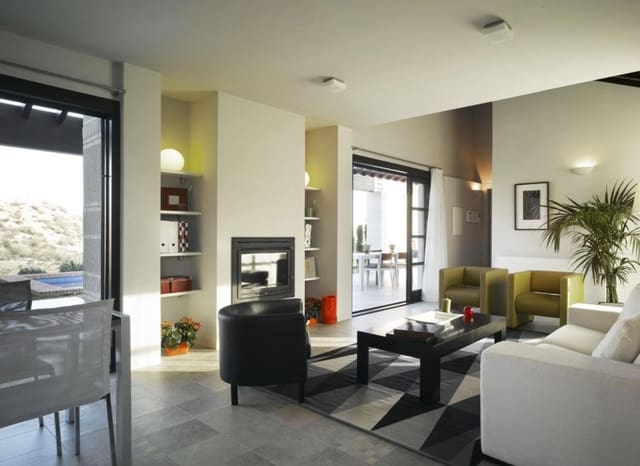 2 soveværelse Villa til salg i La Peraleja Golf Resort, Murcia by med swimmingpool - € 300.000 (Ref: 8983025)