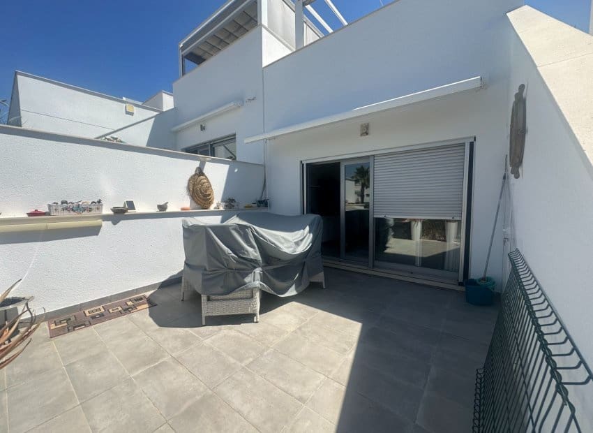 2 sypialnia Penthouse na sprzedaż w Entre Naranjos - 229 950 € (Ref: 8983028)