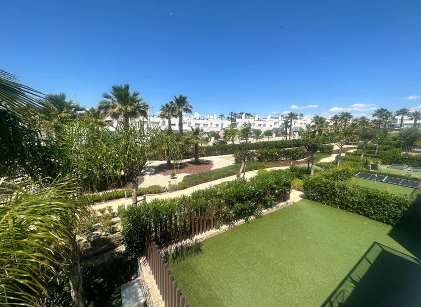 2 sypialnia Penthouse na sprzedaż w Entre Naranjos - 229 950 € (Ref: 8983028)