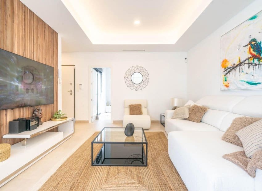 3 soveværelse Villa til salg i Roldan med swimmingpool - € 395.950 (Ref: 8987058)